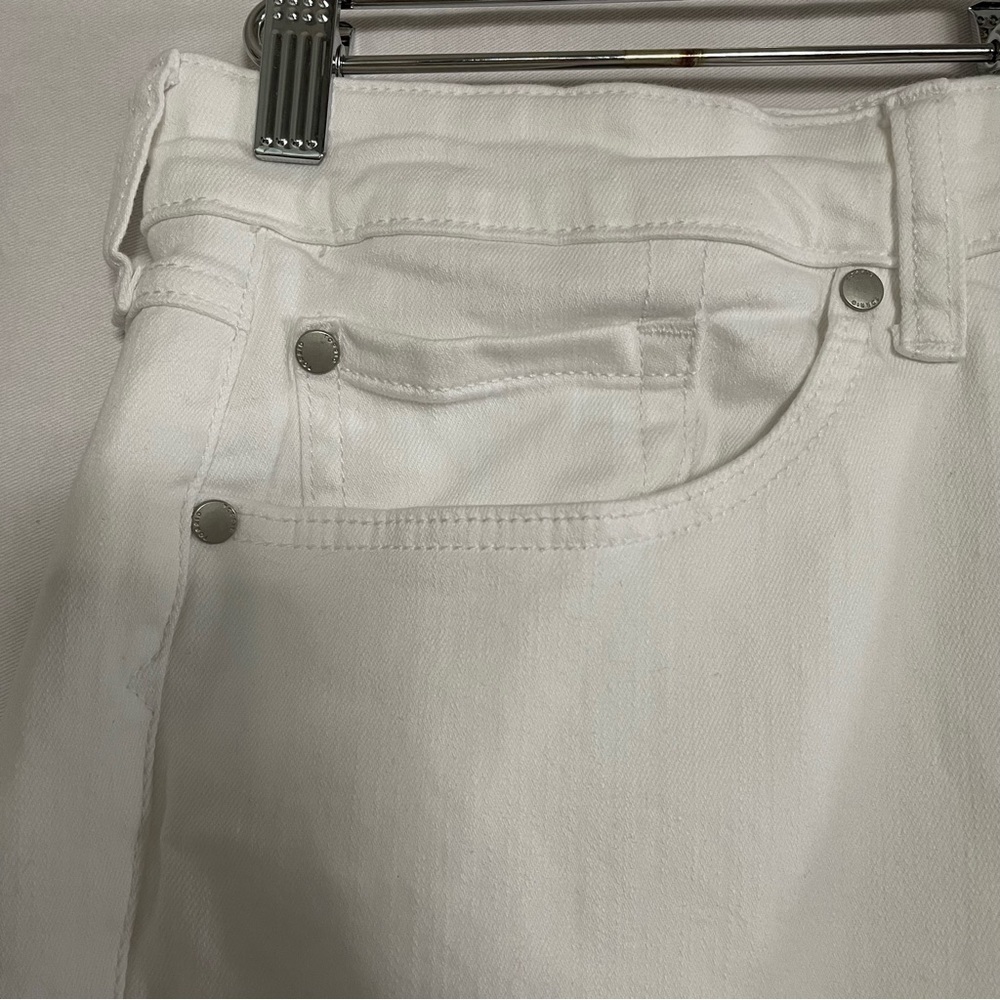 Torrid 28 Crop Wide Leg Vintage Stretch High-Rise Jean in Optic White - Picture 4 of 14